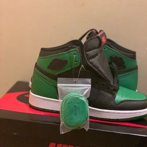 NEW Never been Air Force 1 pine Green